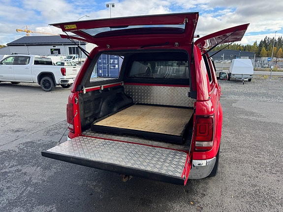 Volkswagen Amarok 24 of 27