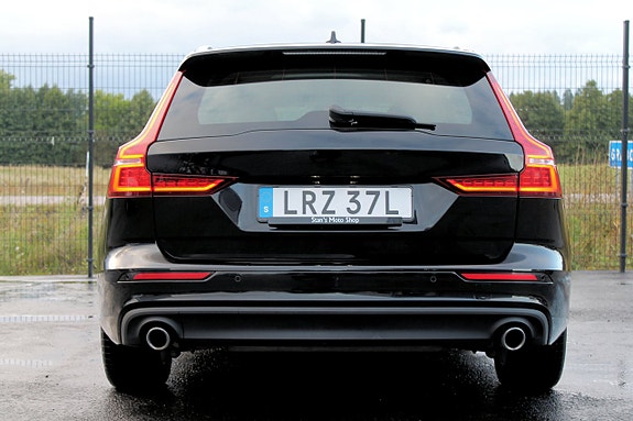 Volvo V60 17 of 30