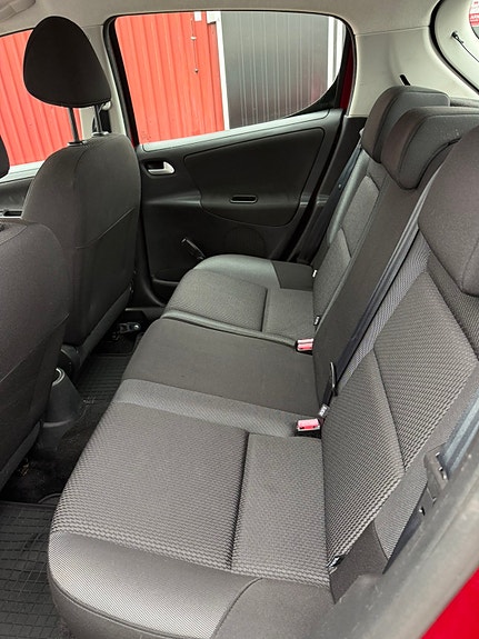 Peugeot 207 7 of 11
