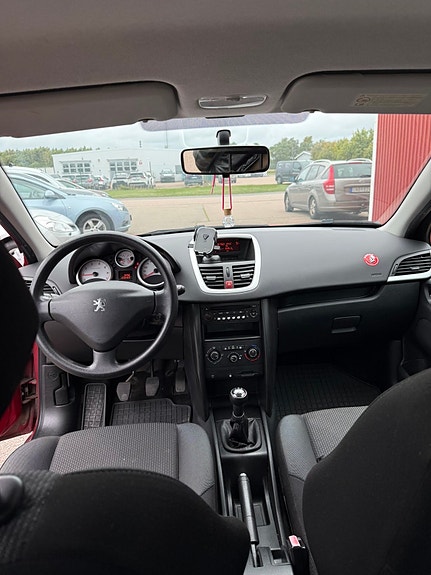 Peugeot 207 6 of 11