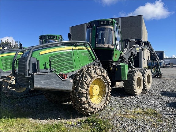 John Deere 1170G 3 of 9