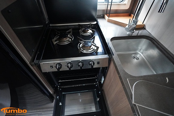 Adria MATRIX SUPREME SL 8 of 18