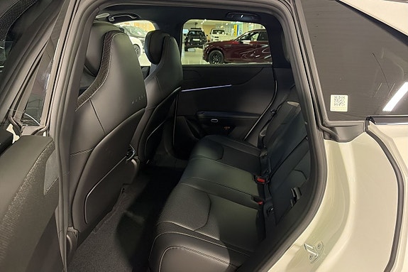 Mazda CX-6e 7 of 10