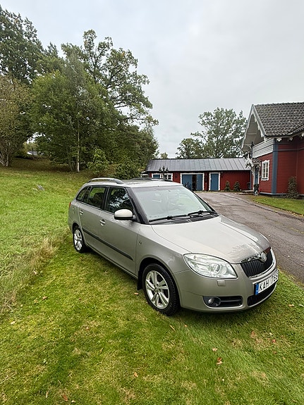 Skoda Fabia 5 of 12