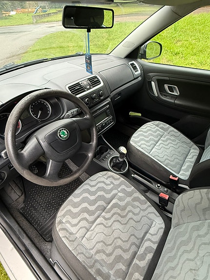 Skoda Fabia 6 of 12