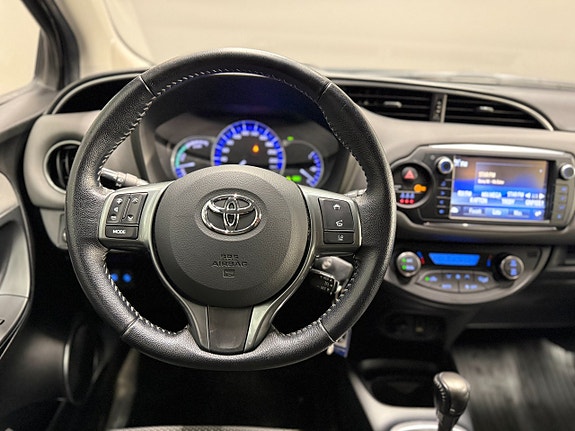 Toyota Yaris 14 of 19