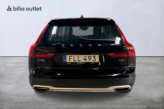 Volvo V90 Cross Country 7 of 28