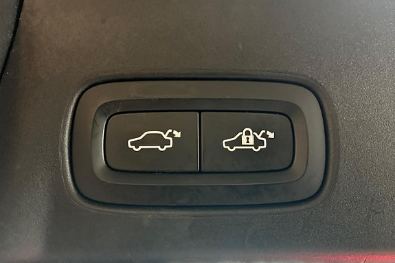 Volvo V90 Cross Country 23 of 28