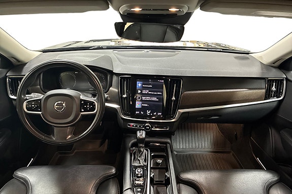 Volvo V90 Cross Country 11 of 28