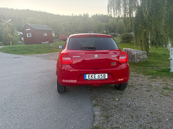 Suzuki Swift 3 of 17