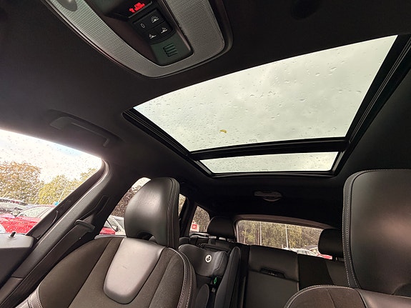 Volvo XC60 5 of 6