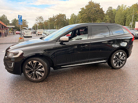 Volvo XC60 2 of 6