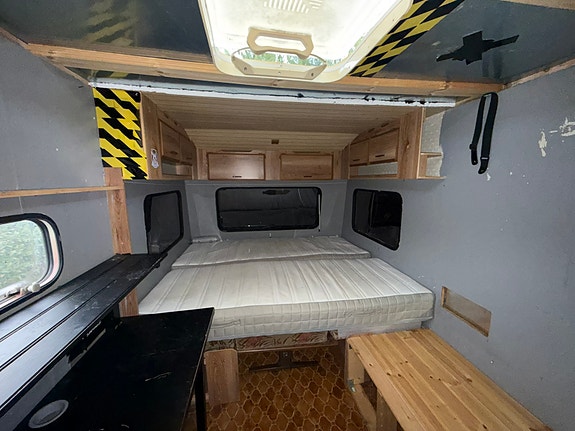 Bürstner Husvagn Festivalvagn 4-5 sängplatser 3 of 7