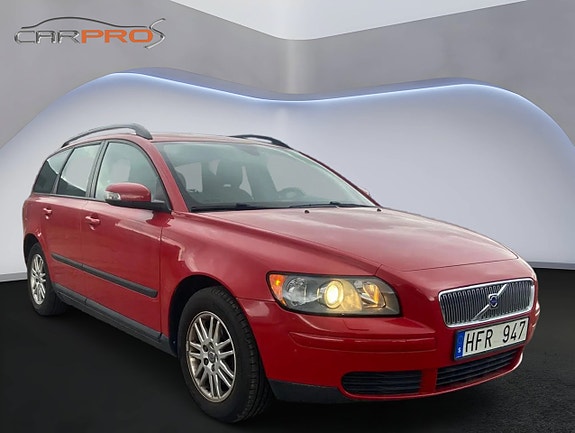 Volvo V50 2 of 7
