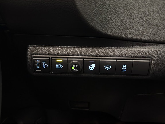Toyota Corolla 11 of 30