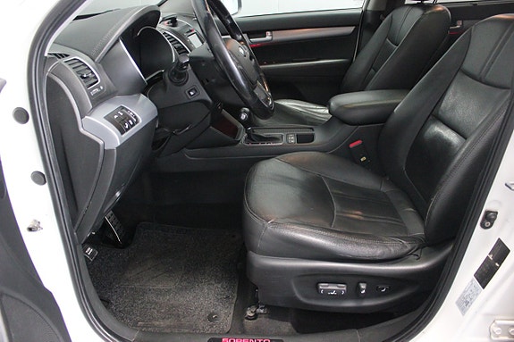 Kia Sorento 10 of 30