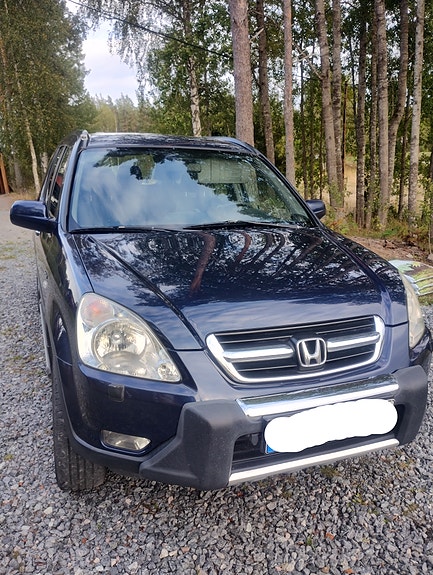 Honda CR-V 2 of 9