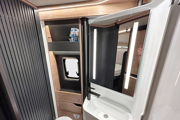 Knaus BOXLIFE 600 MQ POP-UP AUTOMAT ADAPTIV FARTHÅLLARE DIESELVÄRMARE PLATINUM SELECTION 2027 26 of 30