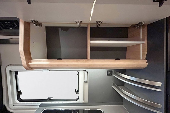 Knaus BOXLIFE 600 MQ POP-UP AUTOMAT ADAPTIV FARTHÅLLARE DIESELVÄRMARE PLATINUM SELECTION 2027 28 of 30