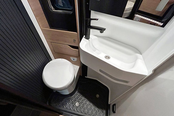 Knaus BOXLIFE 600 MQ POP-UP AUTOMAT ADAPTIV FARTHÅLLARE DIESELVÄRMARE PLATINUM SELECTION 2027 27 of 30