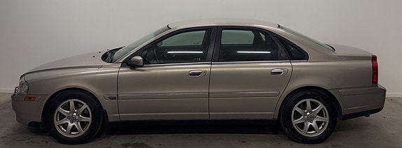 Volvo S80 2 of 11