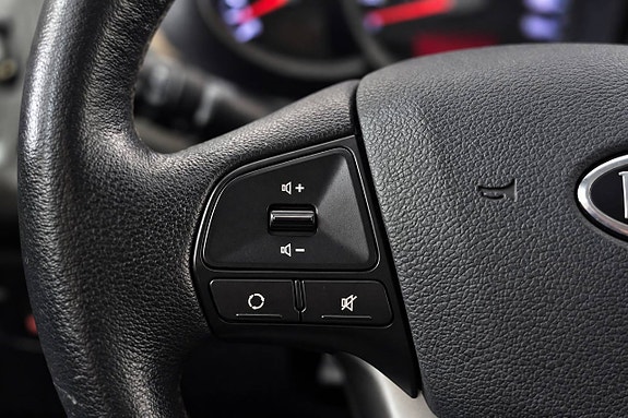 Kia Rio 12 of 17