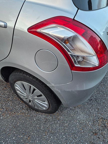 Suzuki Swift 9 of 12