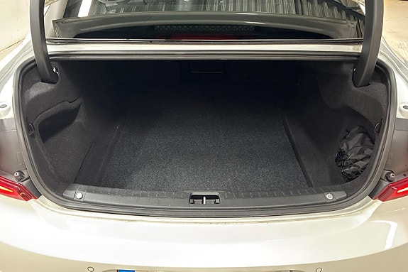 Volvo S90 10 of 29