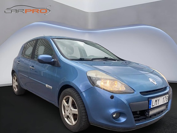 Renault Clio 7 of 10
