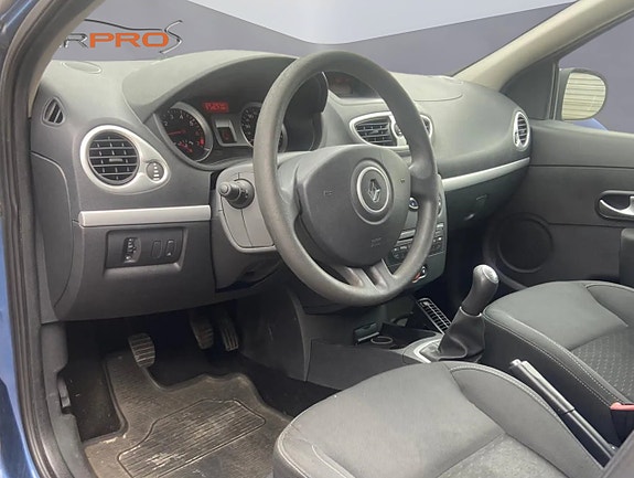 Renault Clio 9 of 10