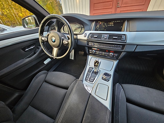 BMW 520d 5 of 6