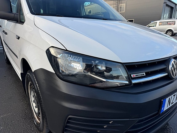 Volkswagen Caddy Maxi 26 of 27