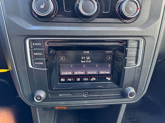 Volkswagen Caddy Maxi 16 of 27