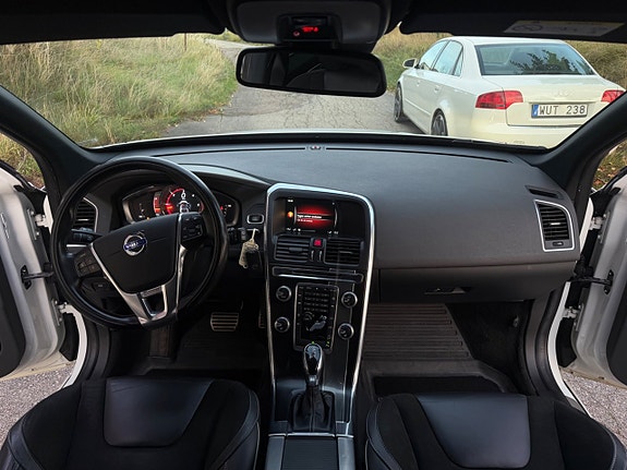 Volvo XC60 8 of 9