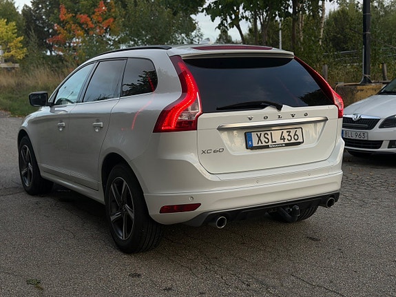 Volvo XC60 5 of 9