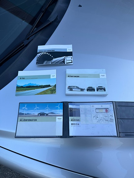 Volvo V70 13 of 17