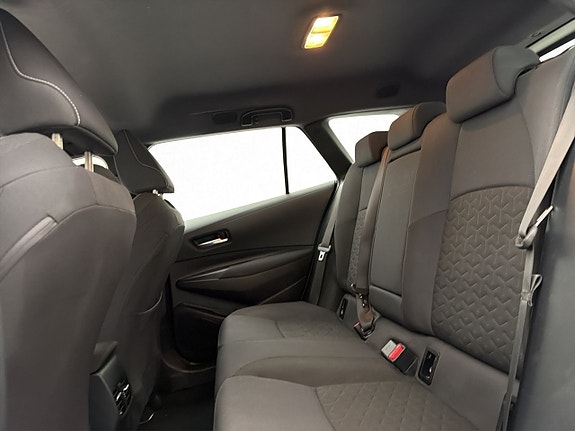 Toyota Corolla 23 of 28
