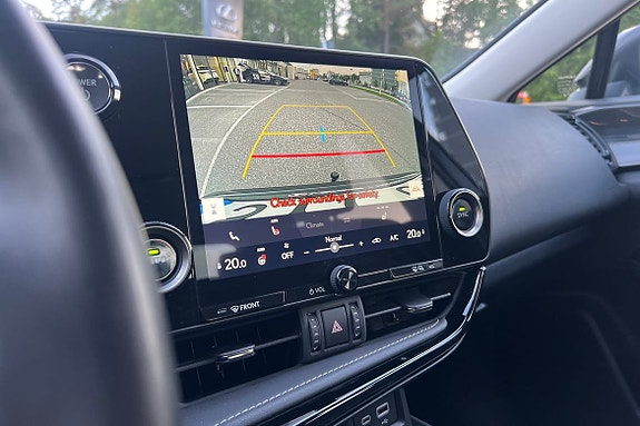 Lexus NX350h 13 of 26