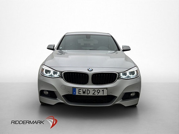 BMW 335i 2 of 30
