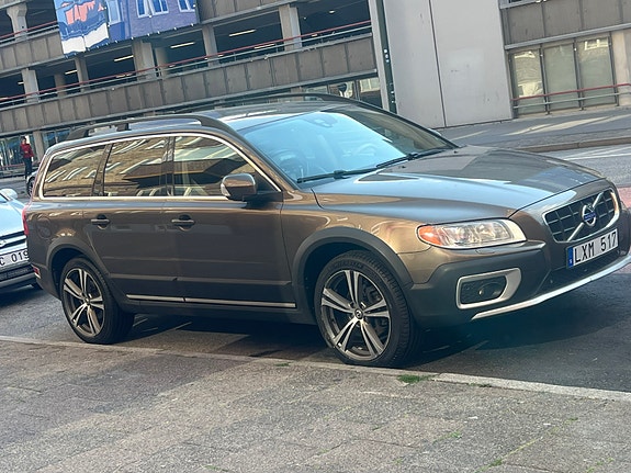 Volvo XC70 6 of 18