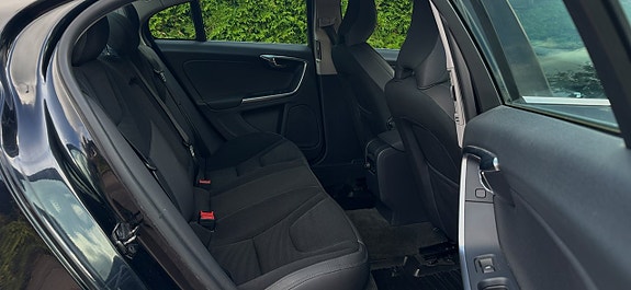 Volvo S60 8 of 8