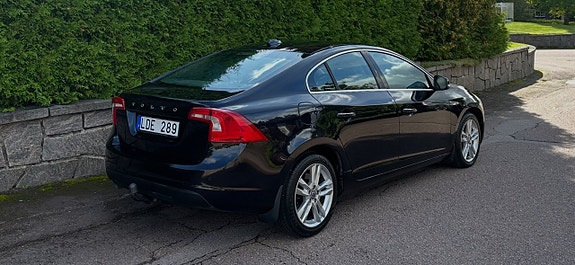 Volvo S60 4 of 8