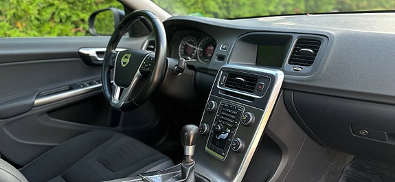 Volvo S60 6 of 8