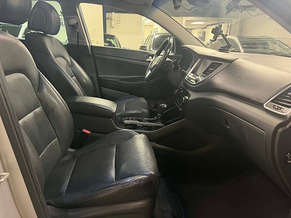 Hyundai Tucson 14 of 15