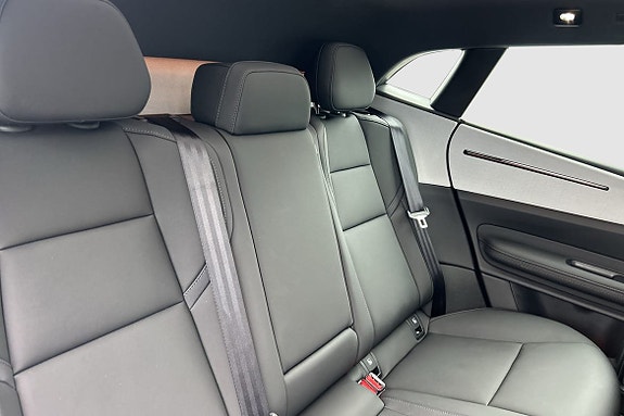 Polestar 4 15 of 15
