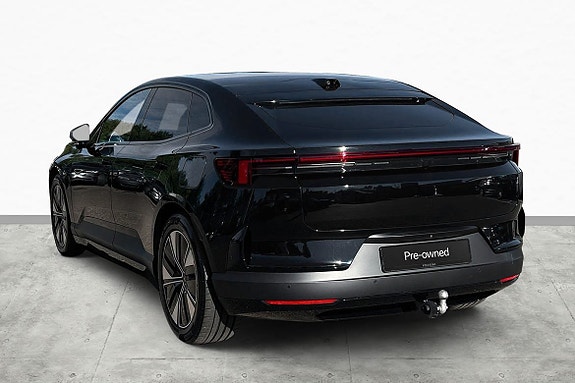 Polestar 4 8 of 15