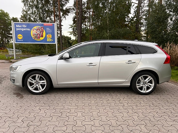 Volvo V60 9 of 12