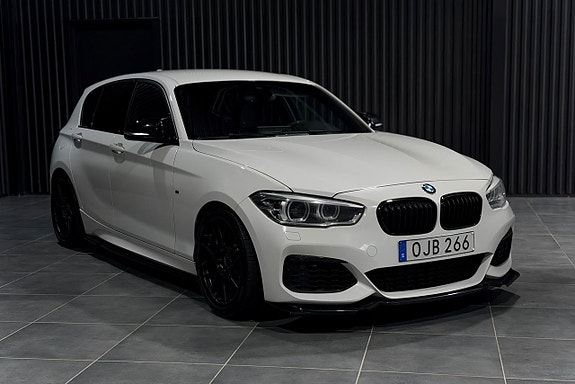BMW M140i 3 of 23