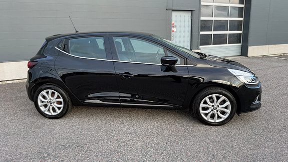 Renault Clio 2 of 11
