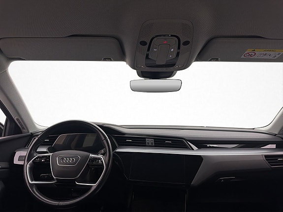 Audi e-tron 13 of 30